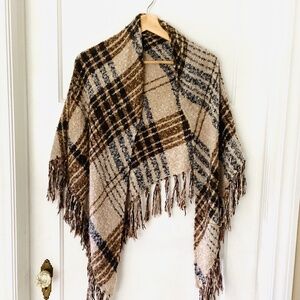 Triangle Plaid Shawl Scarf Fringe Boho Brown Taupe Soft Acrylic Fall Accessories